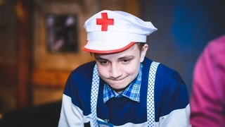 Квест на 23 февраля для детей «Психушка»: врач обнаружил, что терапия добра не действует Квест на 23 февраля для детей «Психушка»: врач обнаружил, что терапия добра не действует. alt_img_23-february-school